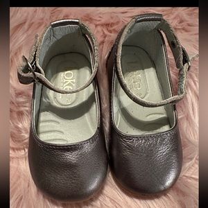 Toke Calcados Brazilian Baby Girls Leather Mary Jane Dress Shoes US 5 EUC